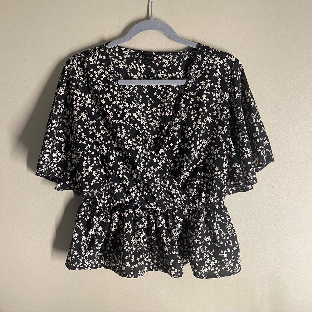 SHEIN Black and White Floral Blouse Large